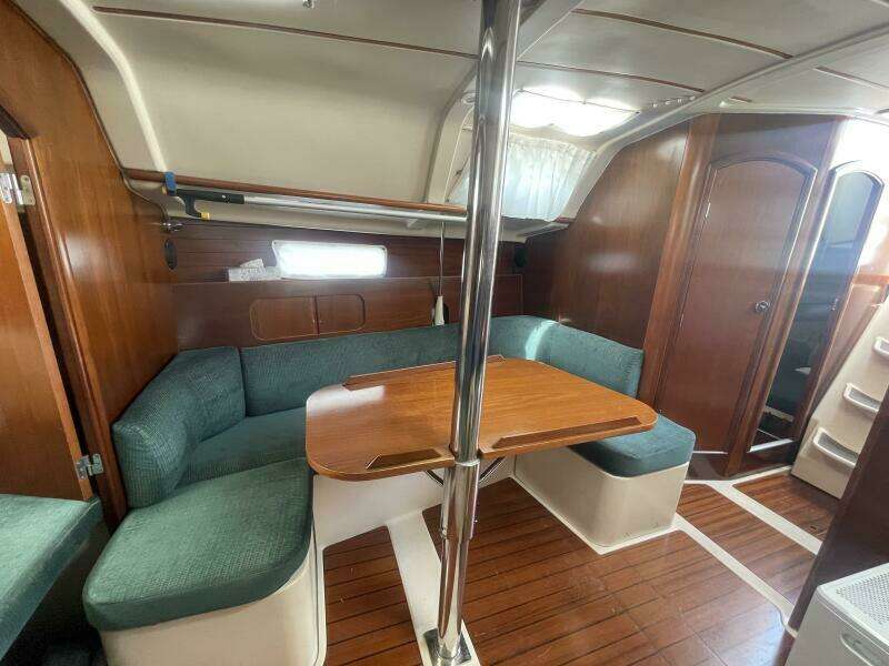 1999 Beneteau Oceanis 321