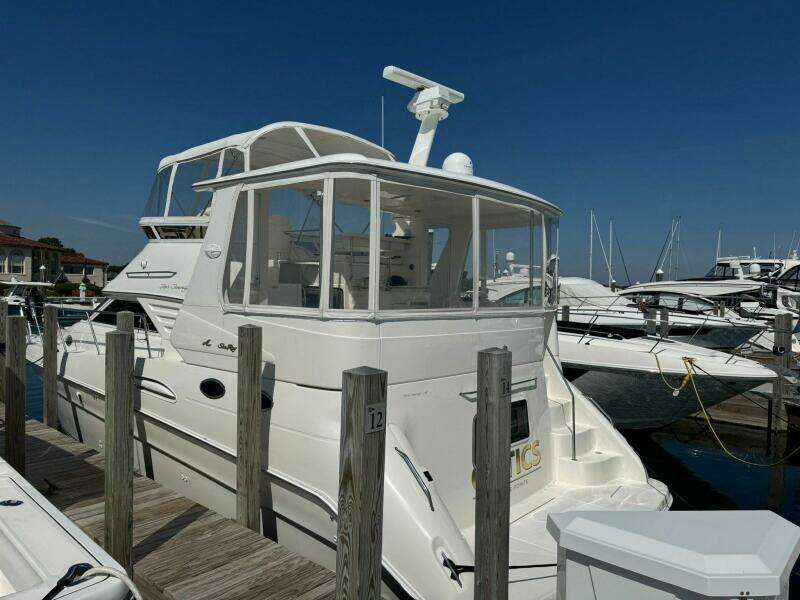 1999 Sea Ray 420 Aft Cabin