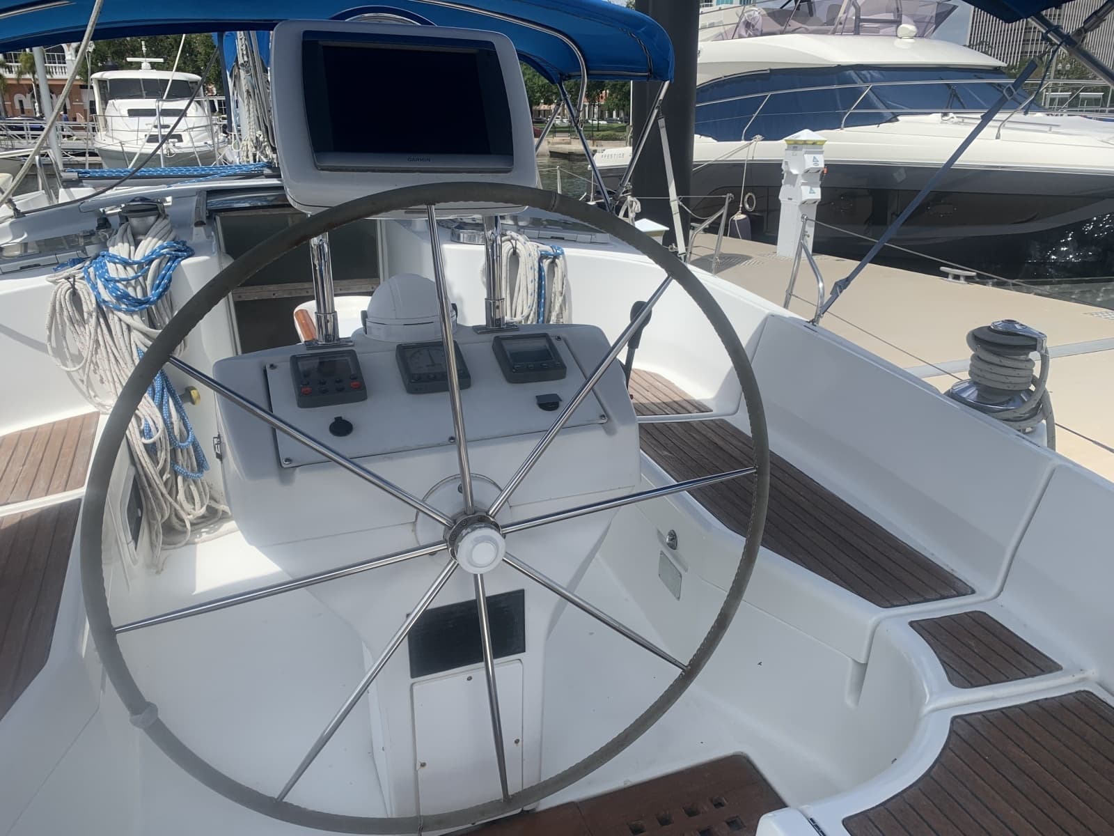 1998 Beneteau 463
