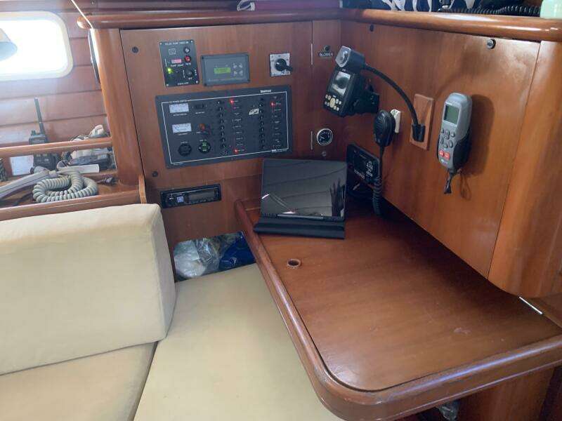 1998 Beneteau 463