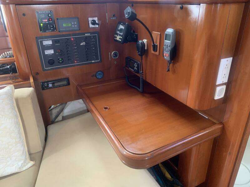 1998 Beneteau 463