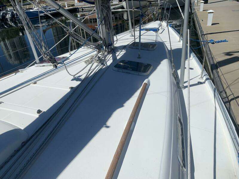 1998 Beneteau 463
