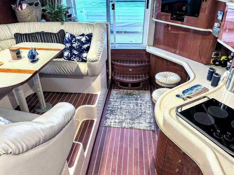 2000 Sea Ray 450 Express Bridge