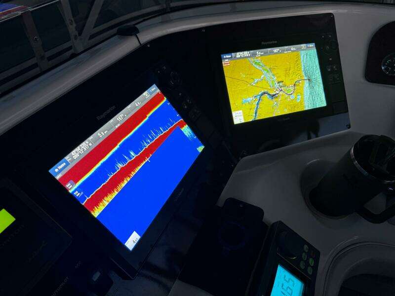 2000 Sea Ray 450 Express Bridge