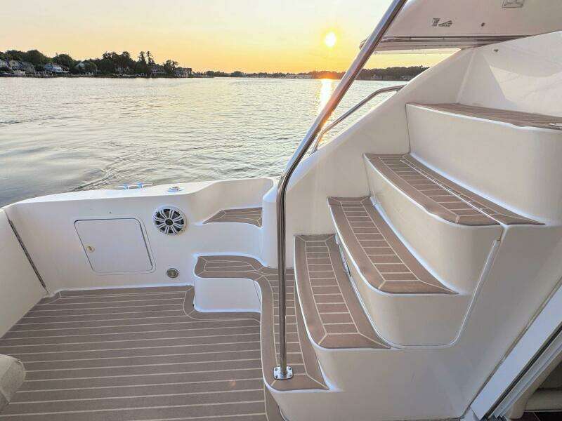 2000 Sea Ray 450 Express Bridge