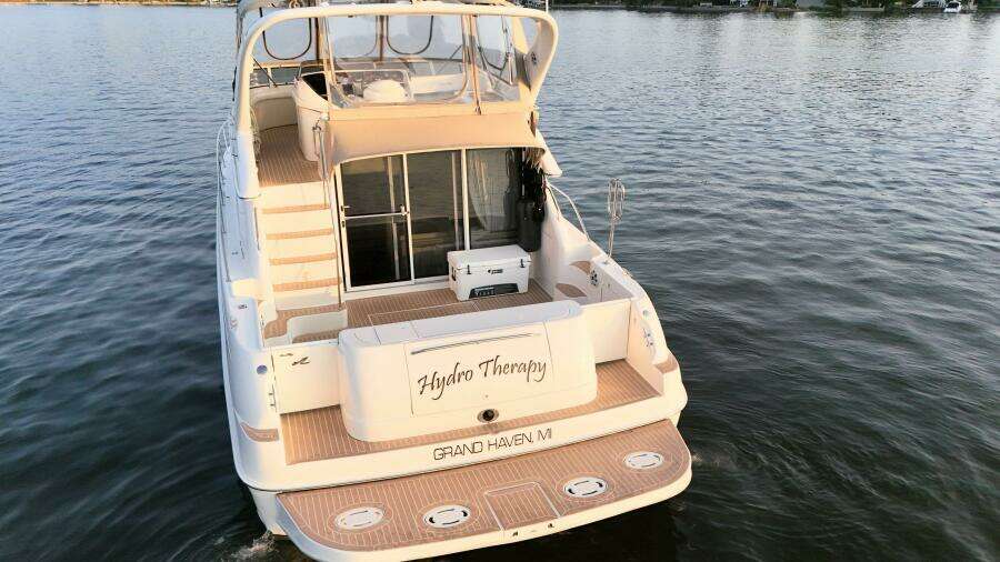 2000 Sea Ray 450 Express Bridge