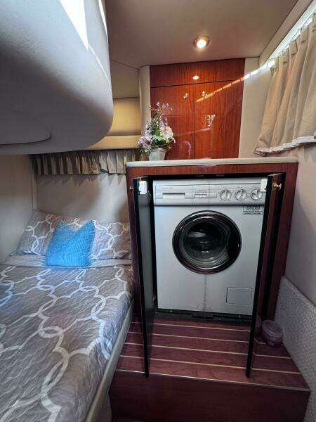 2000 Sea Ray 450 Express Bridge