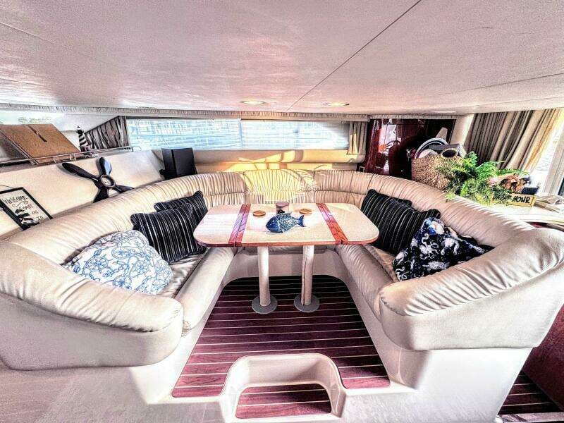 2000 Sea Ray 450 Express Bridge