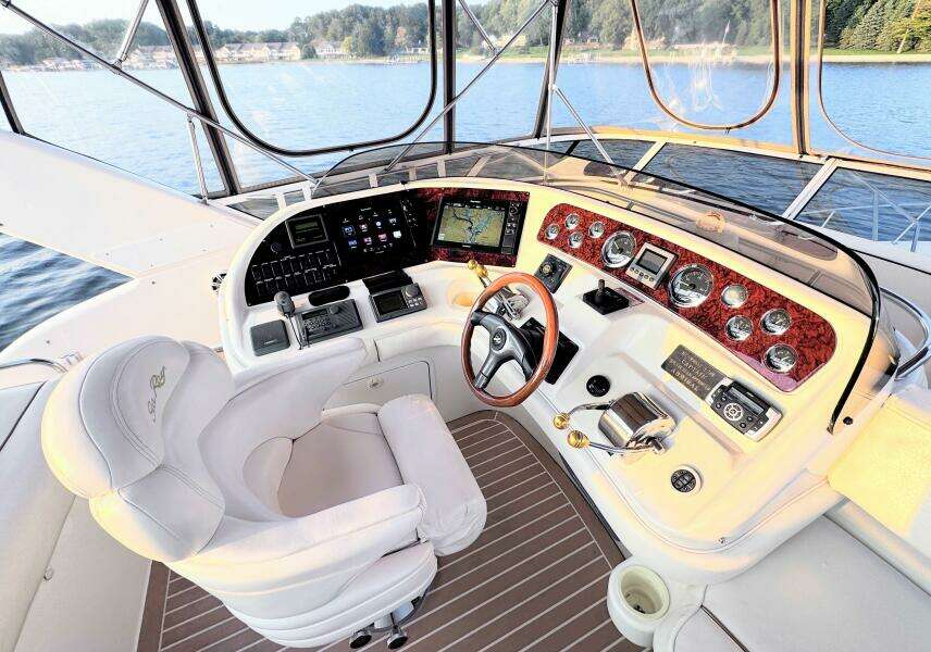 2000 Sea Ray 450 Express Bridge