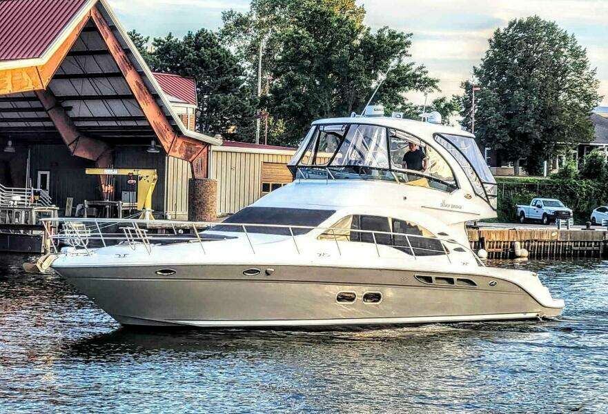 2006 Sea Ray 52 Sedan Bridge