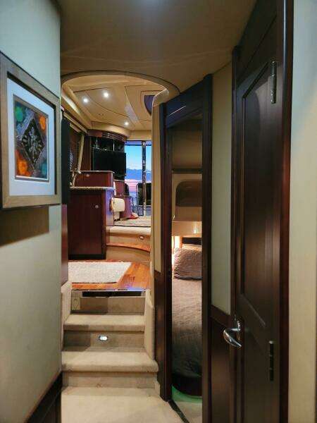 2006 Sea Ray 52 Sedan Bridge