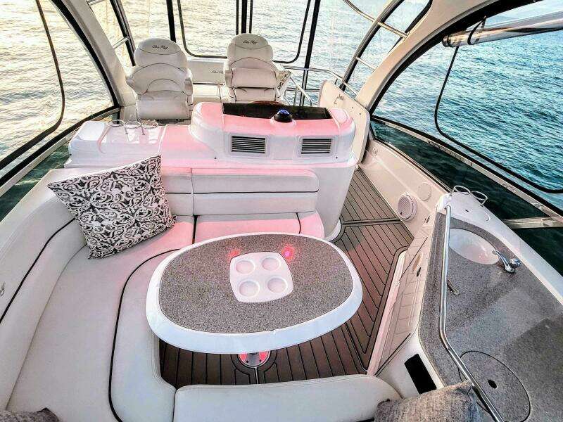 2006 Sea Ray 52 Sedan Bridge