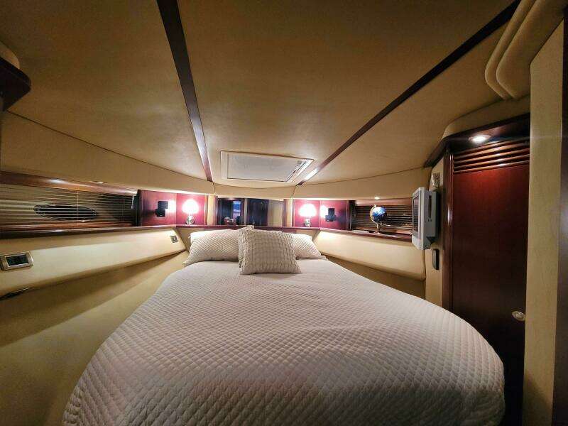 2006 Sea Ray 52 Sedan Bridge