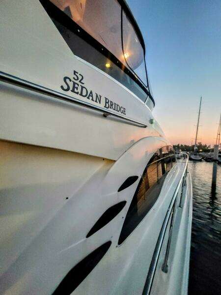 2006 Sea Ray 52 Sedan Bridge