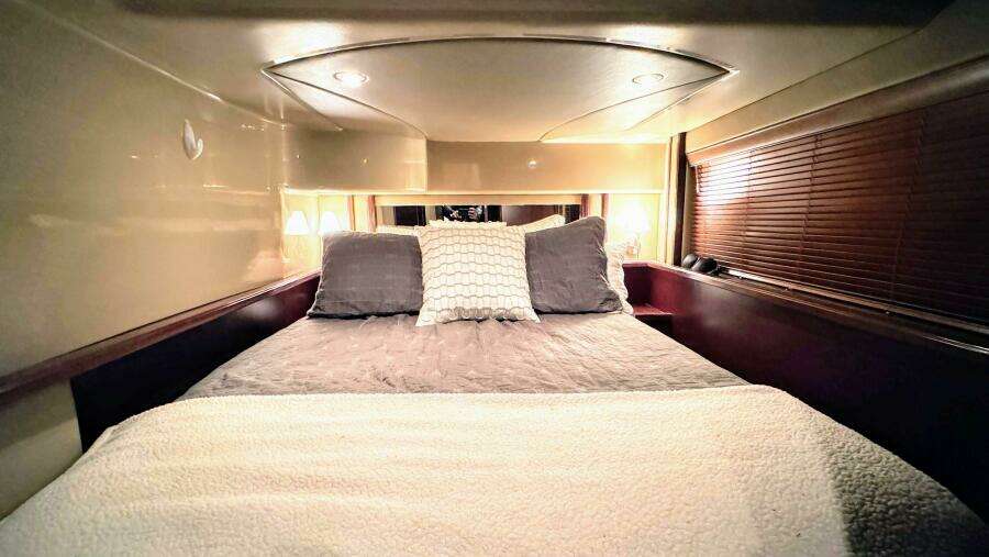 2006 Sea Ray 52 Sedan Bridge