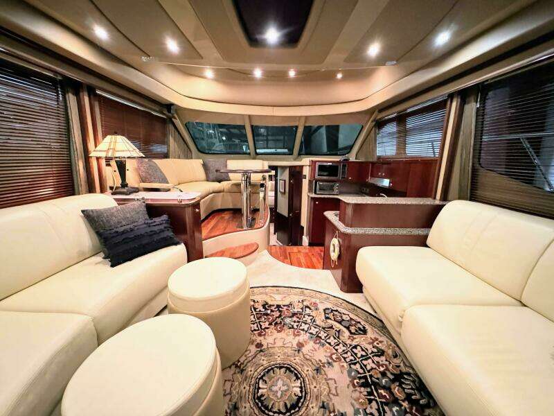 2006 Sea Ray 52 Sedan Bridge