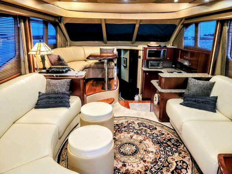 2006 Sea Ray 52 Sedan Bridge