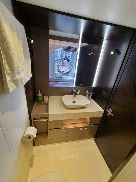 2023 Sunseeker 68 Manhattan