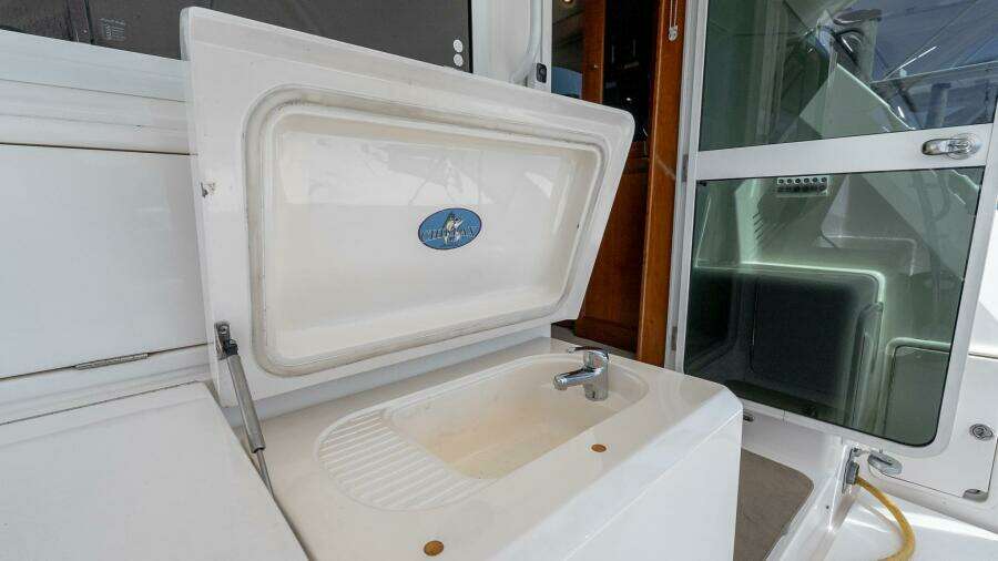 2005 Riviera 51 Flybridge