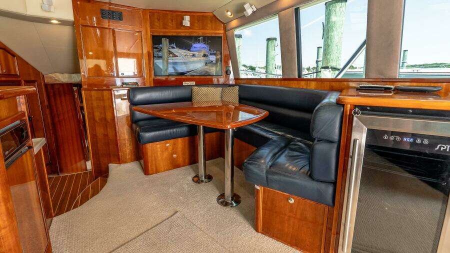 2005 Riviera 51 Flybridge