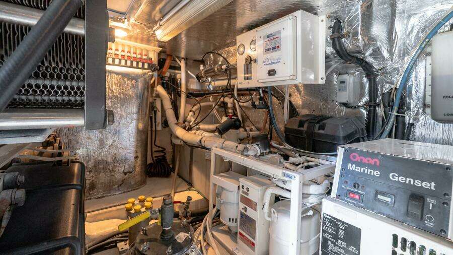 2005 Riviera 51 Flybridge