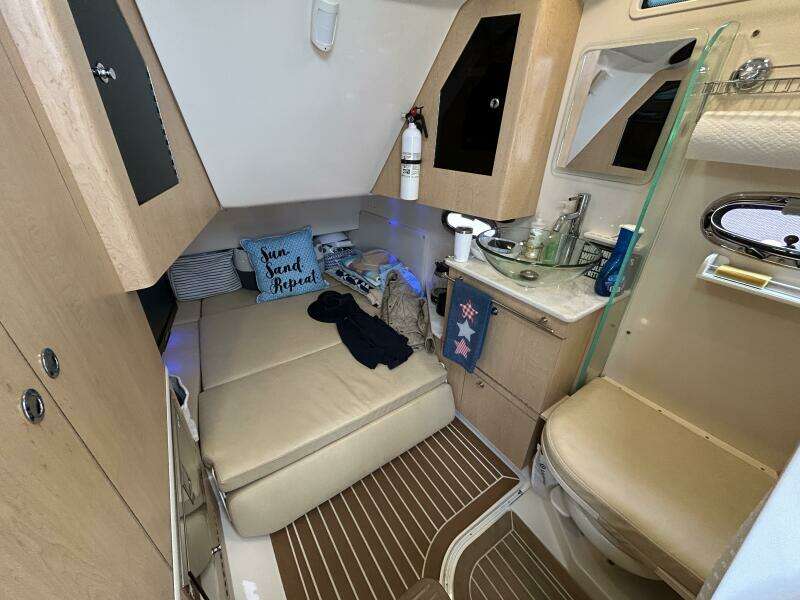 2017 Boston Whaler 370 Outrage