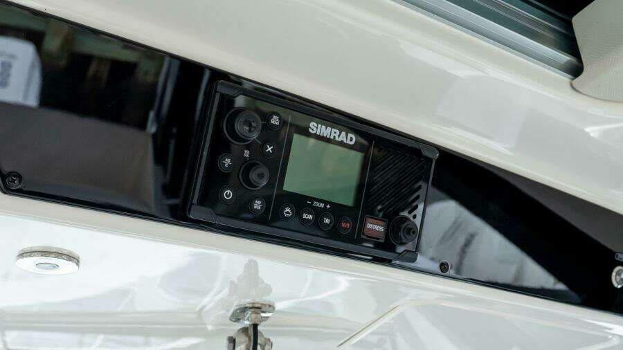 2024 Boston Whaler 405 Conquest