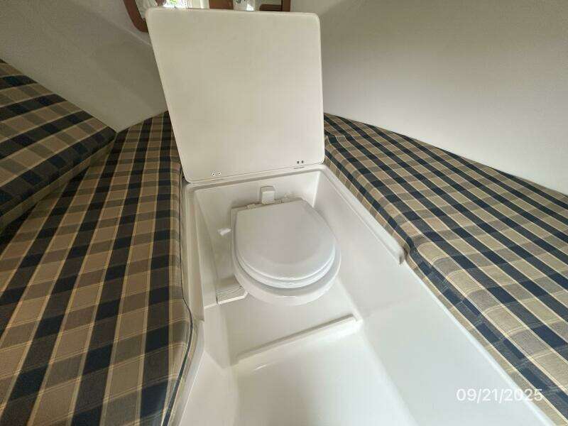 28' Chris-Craft head