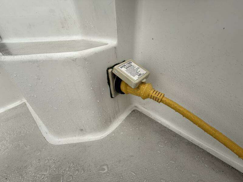 2005 Back Cove 26 Hardtop Express