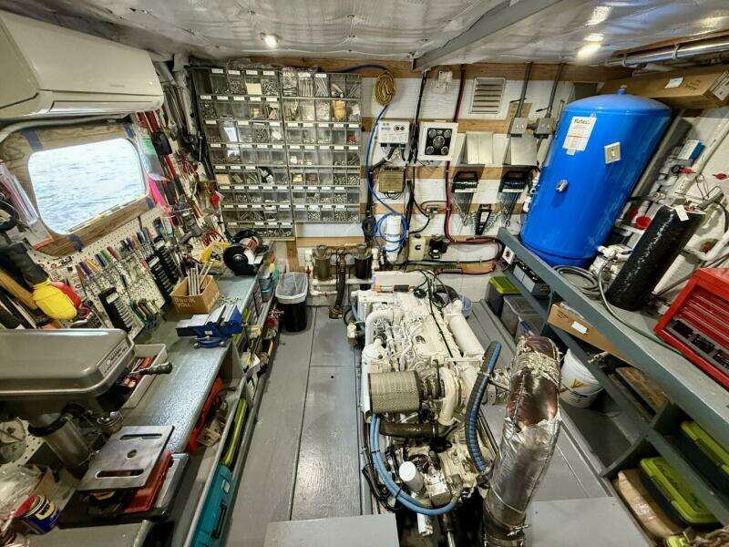 2018 Avenger Luxury Catamaran Coastal Cruiser