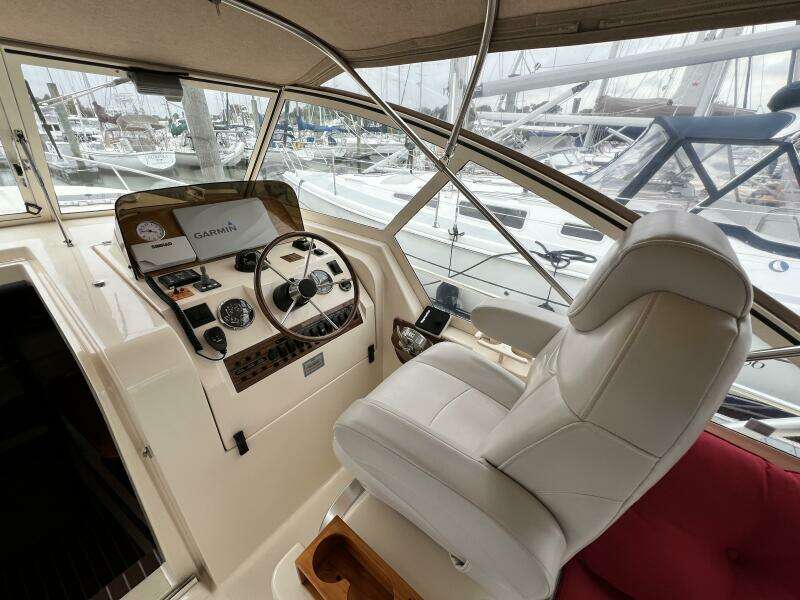 2004 Mainship Pilot 34