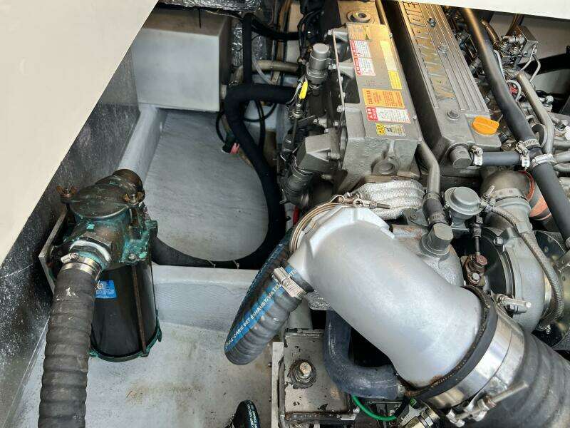 2004 Mainship Pilot 34