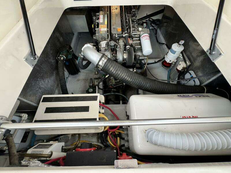 2004 Mainship Pilot 34