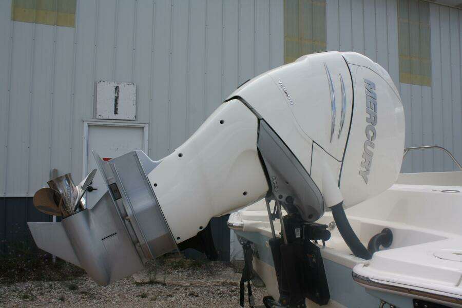 2021 Boston Whaler 270 Dauntless