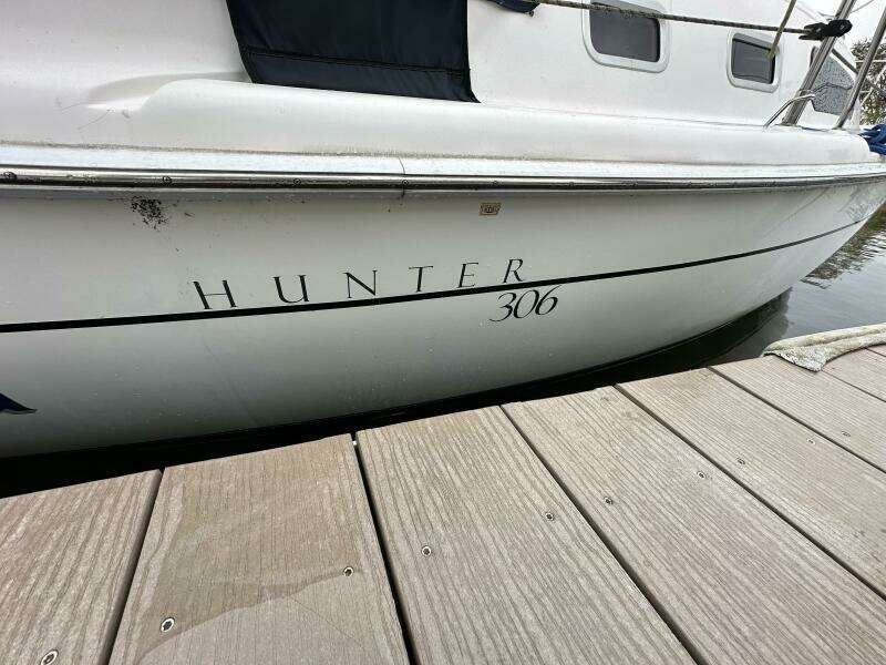 2003 Hunter 306