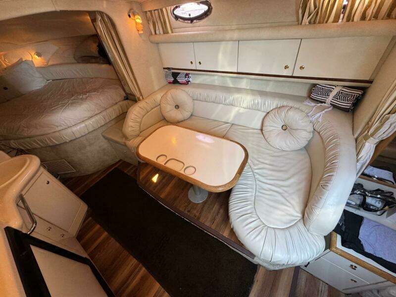 1997 Sea Ray 330 Sundancer