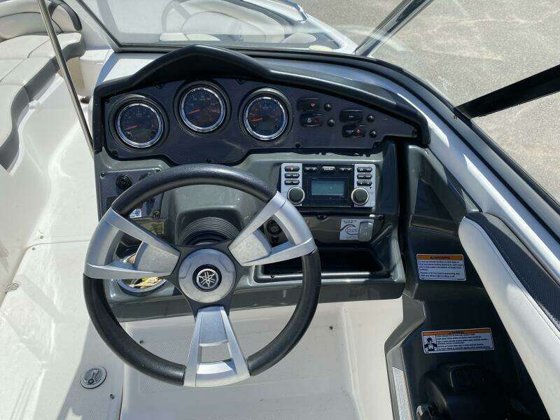 2013 Yamaha Boats AR240 HO