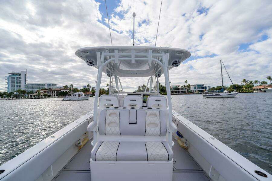 2023 Contender 39 Fisharound