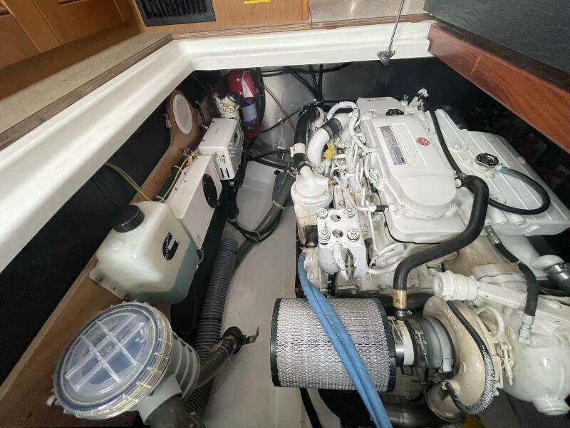 2018 Beneteau Swift Trawler 35- Flybridge