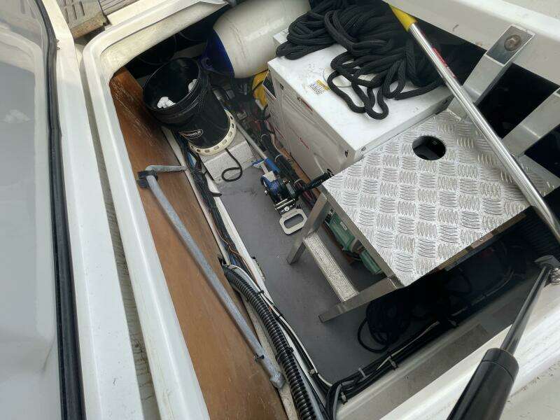 2018 Beneteau Swift Trawler 35- Flybridge