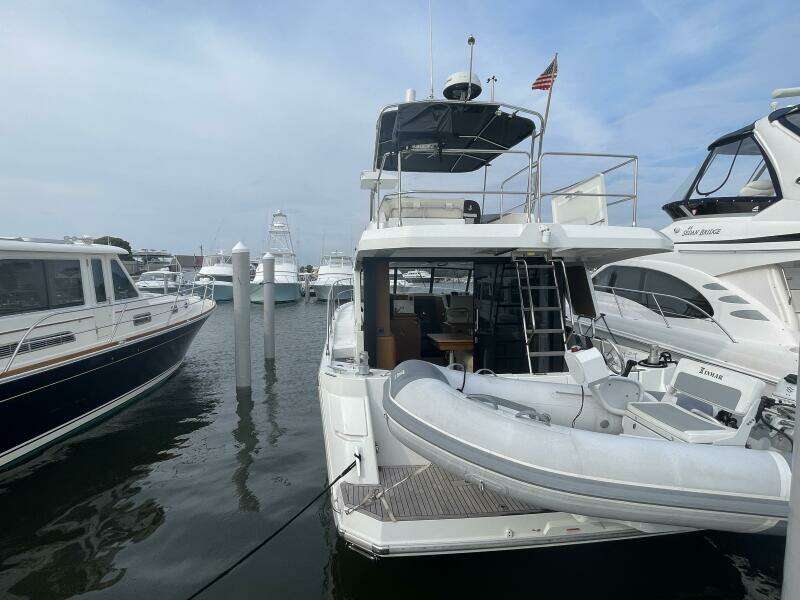 2018 Beneteau Swift Trawler 35- Flybridge