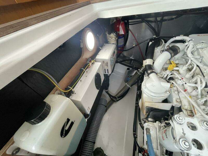 2018 Beneteau Swift Trawler 35- Flybridge