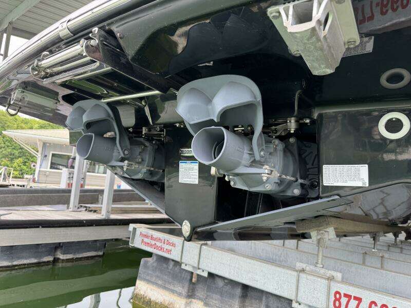 2024 Yamaha Boats 252 SD