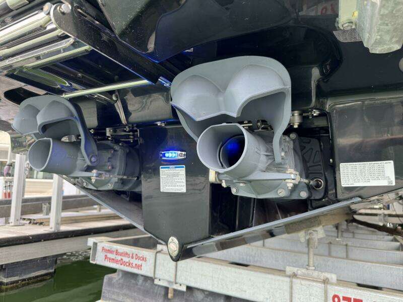 2024 Yamaha Boats 252 SD