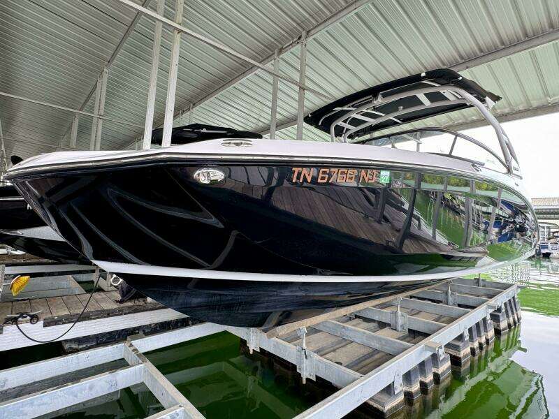 2024 Yamaha Boats 252 SD