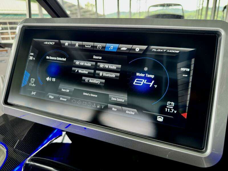 2024 Yamaha Boats 252 SD