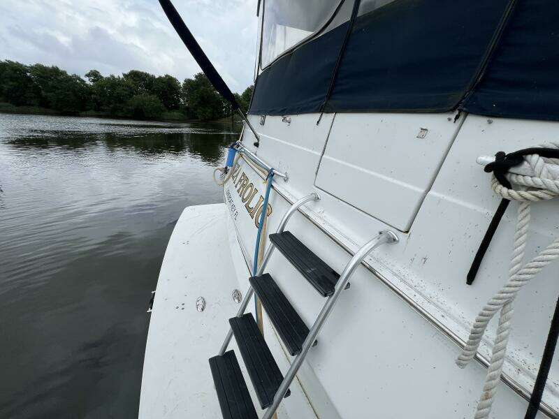 1997 Mainship 47 Motor Yacht