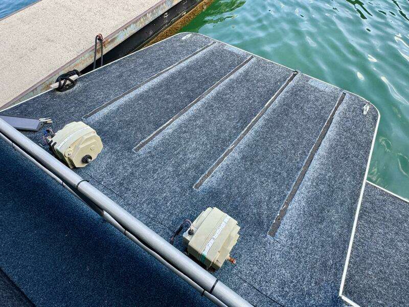 1999 Aqua Chalet 16 x 68 Widebody