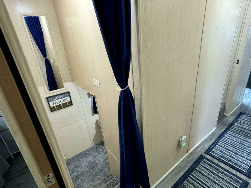 1999 Aqua Chalet 16 x 68 Widebody