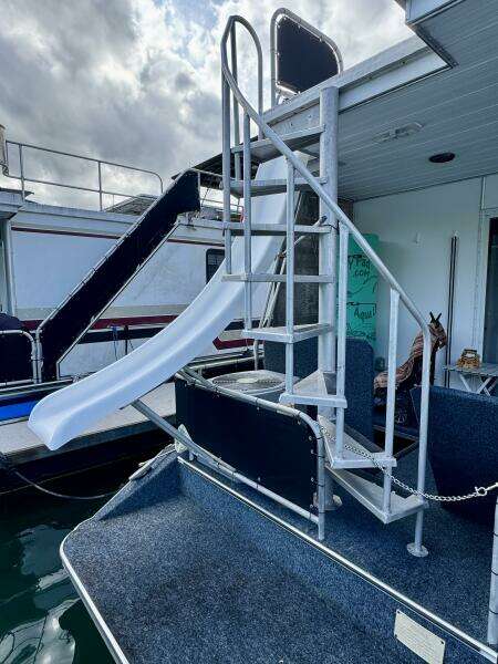 1999 Aqua Chalet 16 x 68 Widebody